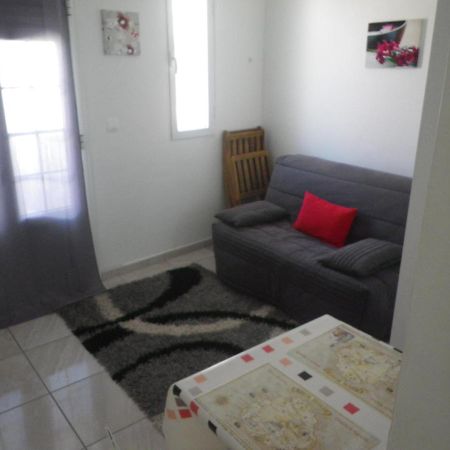 Ferienwohnung Immeuble Nebot Grand-Bourg  Exterior foto