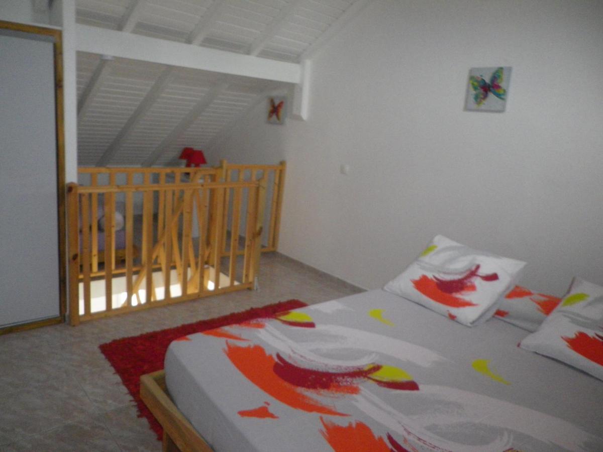 Ferienwohnung Immeuble Nebot Grand-Bourg  Exterior foto